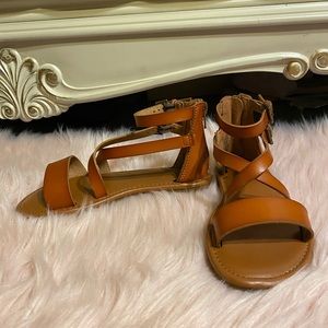 Flat sandals for kids